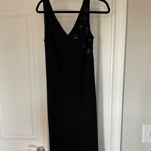 Ladies Bias Cut V-Neck Dress with Embellishment on One Side of Bodice Sz 10